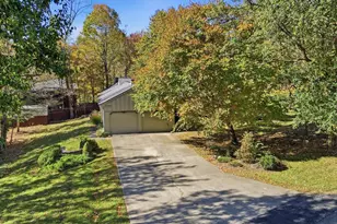 235 Oakridge Dr, Springfield, OH 45504 - Photo 5