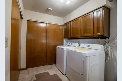 6315 Country Estates Drive, Tipp City, OH 45371 - Photo 15