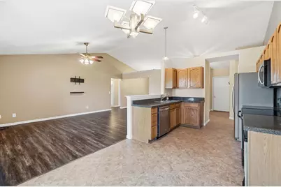 2367 Spyglass Court, Fairborn, OH 45324 - Photo 15