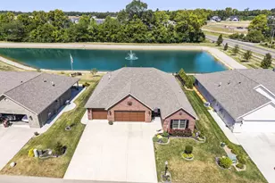 813 W Bentley Cir, Troy, OH 45373 - Photo 1