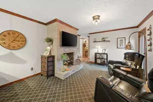 703 Dorchester Dr Dr, Springfield, OH 45506 - Photo 1