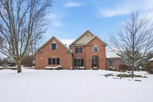 82 N Countryside Dr, Troy, OH 45373 - Photo 1