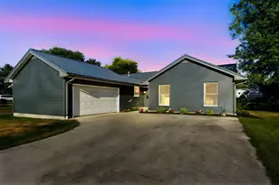 12160 Pamela Dr, Kenton, OH 43326 - Photo 1