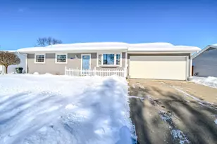 229 W Ross St, Troy, OH 45373 - Photo 1