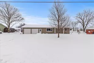 1053 Miller St, De Graff, OH 43318 - Photo 1