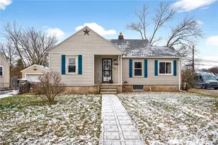 2000 Neva Dr, Dayton, OH 45414 - Photo 1