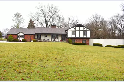 315 N Sunset Drive, Piqua, OH 45356 - Photo 1