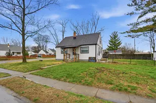 813 Cosler Dr, Dayton, OH 45403 - Photo 1