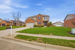 2813 Amberwood Dr, Troy, OH 45373 - Photo 1