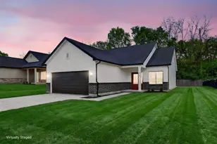 1758 Northpoint Ln, Springfield, OH 45503 - Photo 1