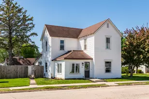 207 W North St, West Manchester, OH 45382 - Photo 1