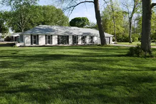 725 Hickory Hollow Rd, Troy, OH 45373 - Photo 1