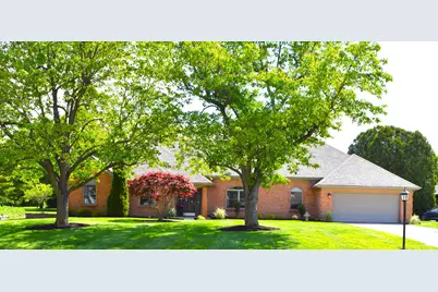 9 Eagles Way, Piqua, OH 45356 - Photo 1