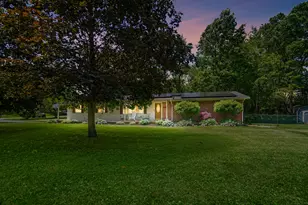 2627 Marinette Dr, Springfield, OH 45503 - Photo 1