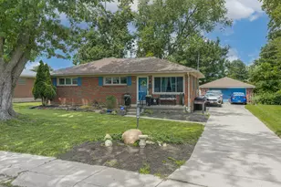 1118 Robin Rd, Springfield, OH 45503 - Photo 1