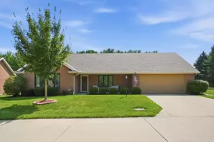 5642 Fox Ridge Dr, Springfield, OH 45503 - Photo 1