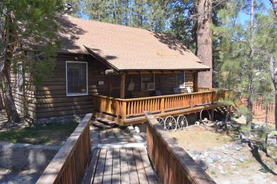 5926 Pine St Wrightwood Ca 92397 Mls 511763 Coldwell Banker