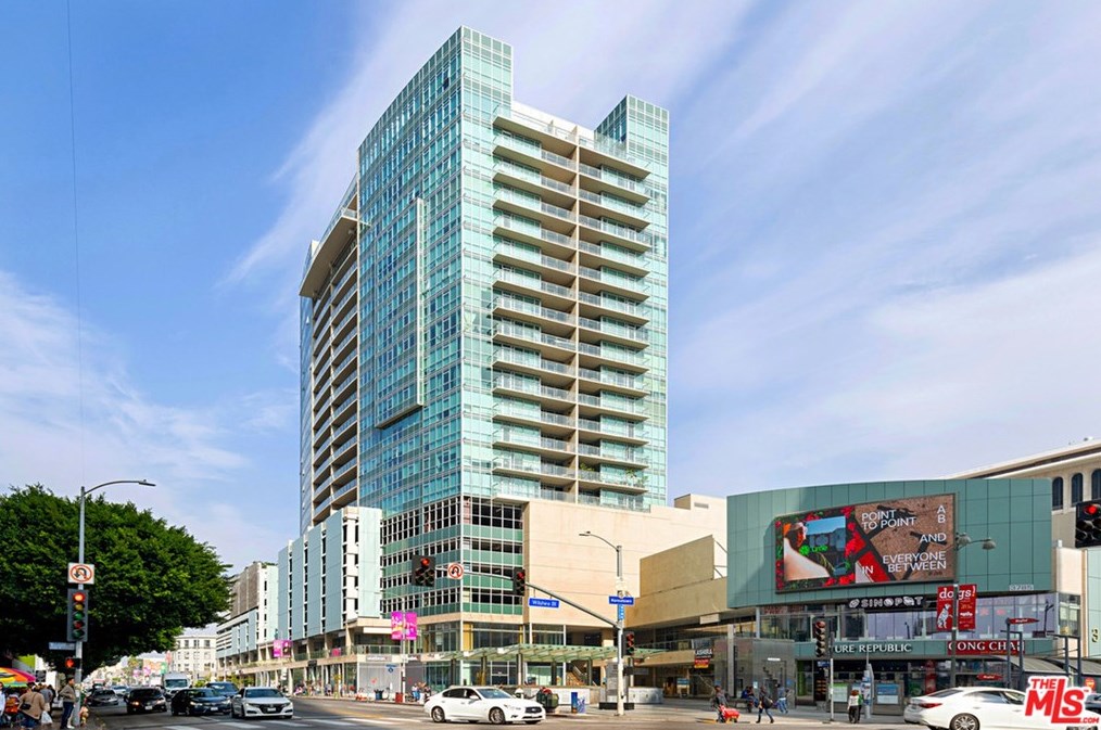 3785 Wilshire Blvd, Los Angeles CA  90010-2889 exterior