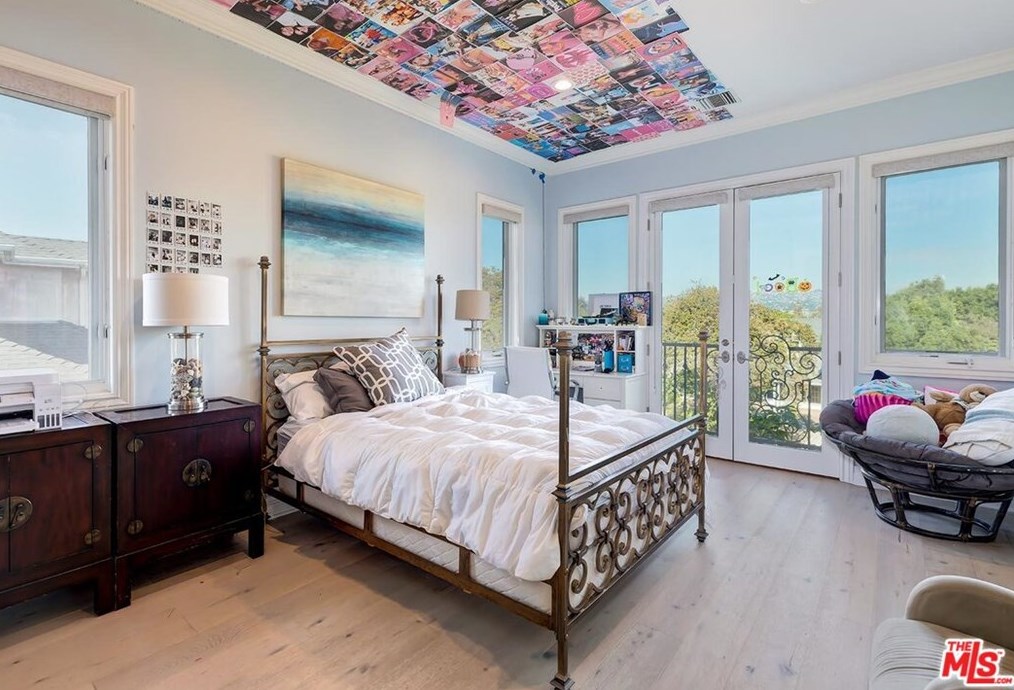 9320 Oakmore Rd, Los Angeles CA 90035-4024 exterior