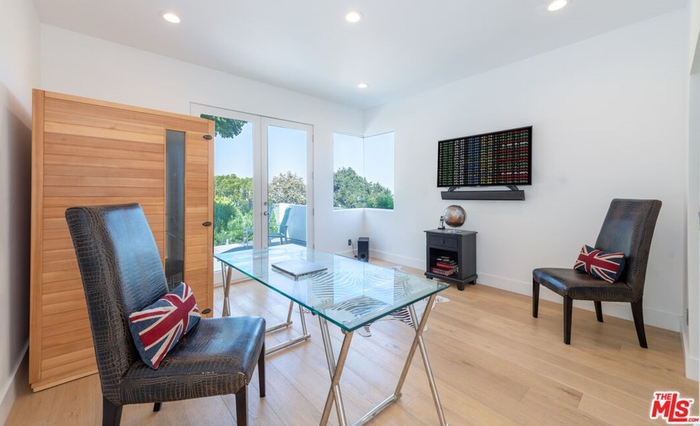 7759 Torreyson Dr, Los Angeles CA  90046-1226 exterior