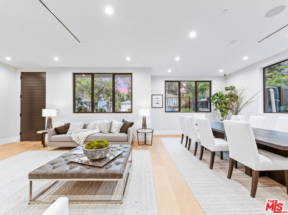 9135 Hillsboro Dr, Los Angeles CA  90034-1125 exterior