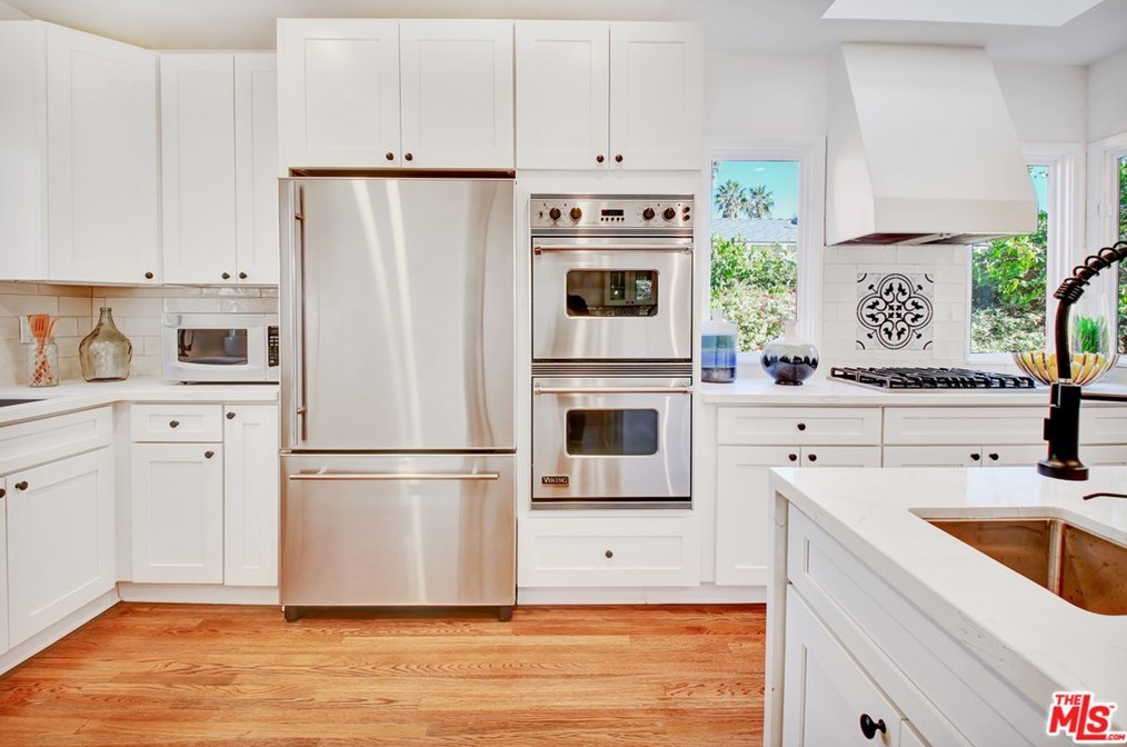10642 Esther Ave, Los Angeles CA  90064-3203 exterior