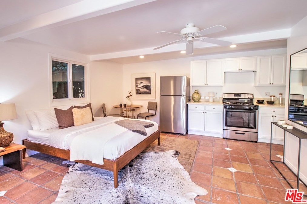 10642 Esther Ave, Los Angeles CA  90064-3203 exterior