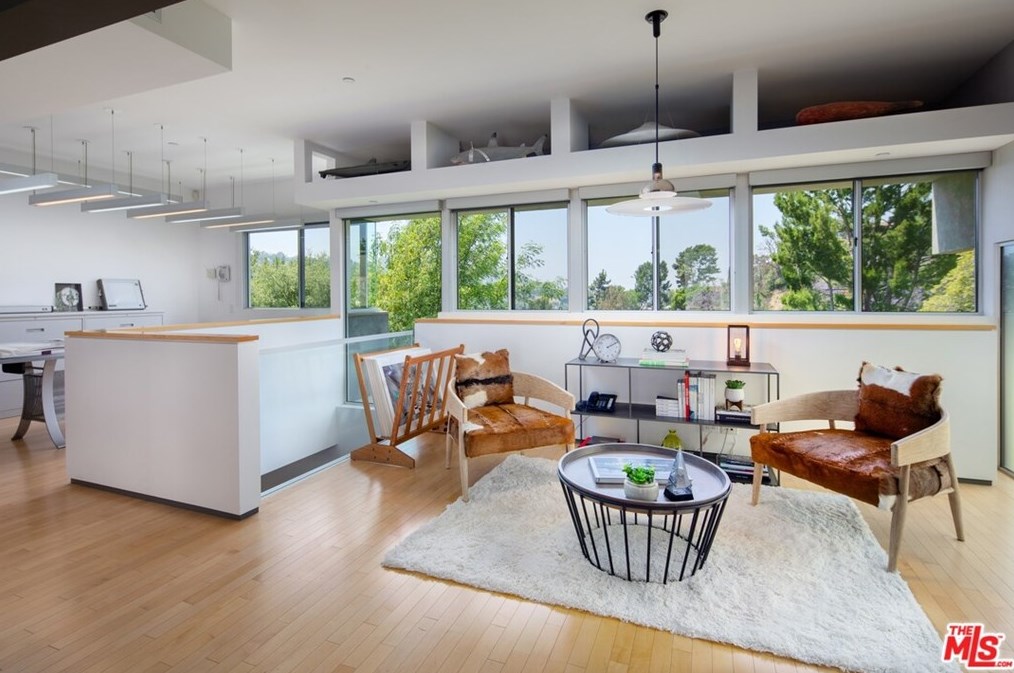 3274 Knoll Dr, Los Angeles CA  90068-1524 exterior