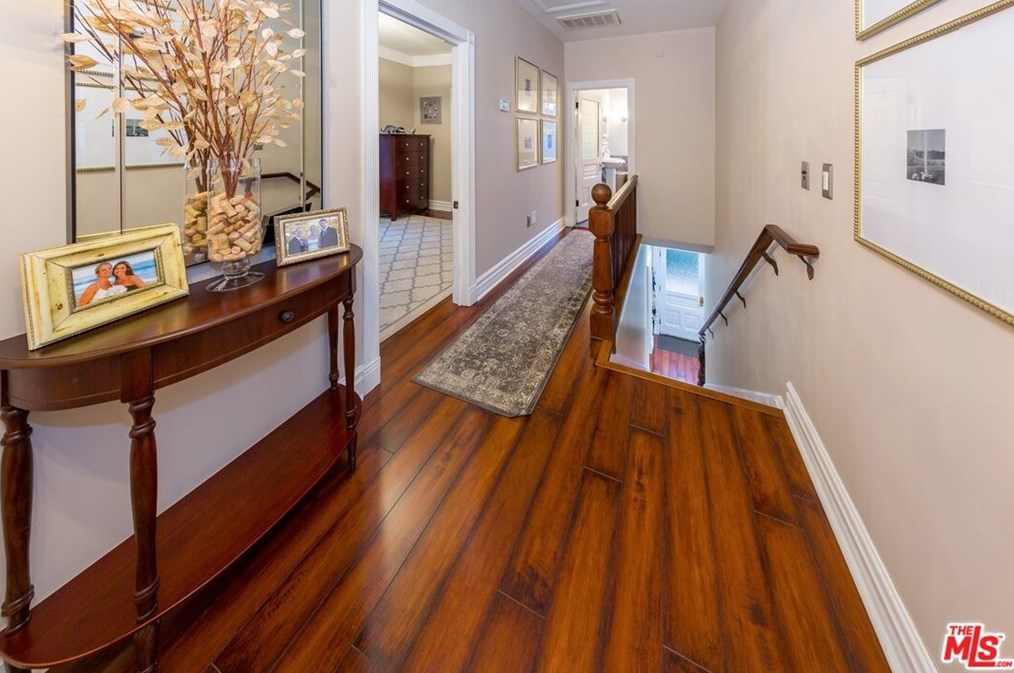 1046 Garfield Ave, Pasadena CA 91104-3532 exterior