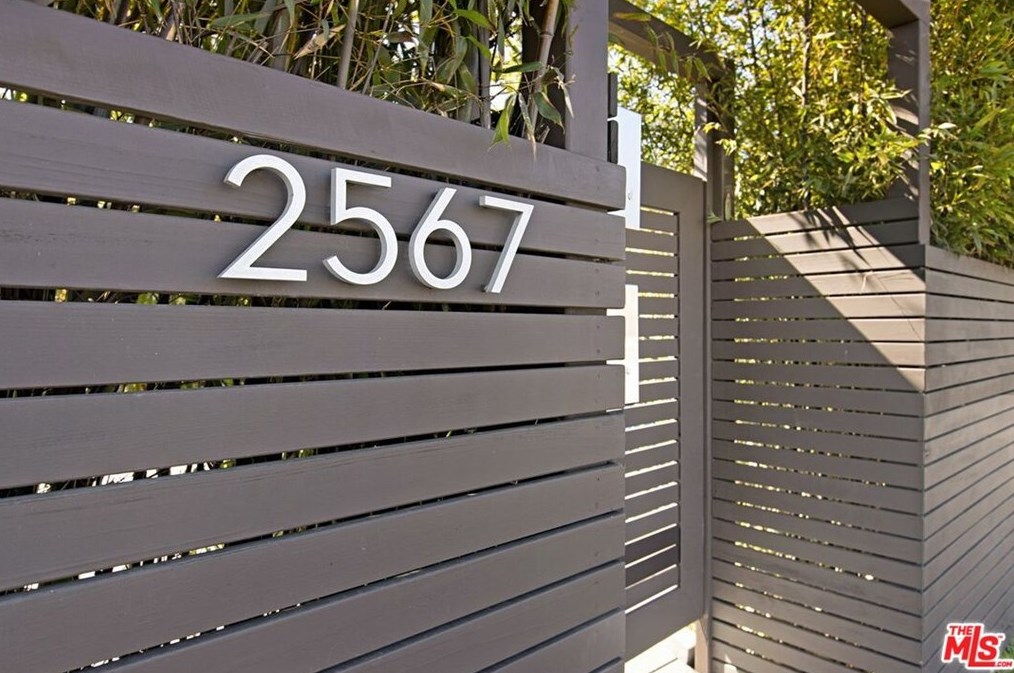 2567 Bundy Dr, Los Angeles CA  90064-2719 exterior