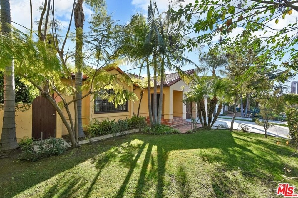 6104 Warner Dr, Los Angeles CA  90048-5308 exterior