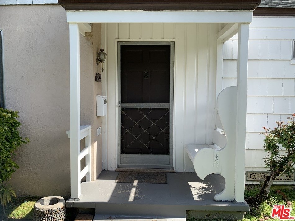 8409 Kittyhawk Ave, Los Angeles CA  90045-4228 exterior