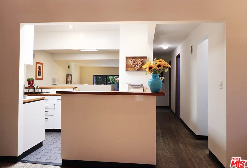 3963 Tivoli Ave, Los Angeles CA  90066-4109 exterior