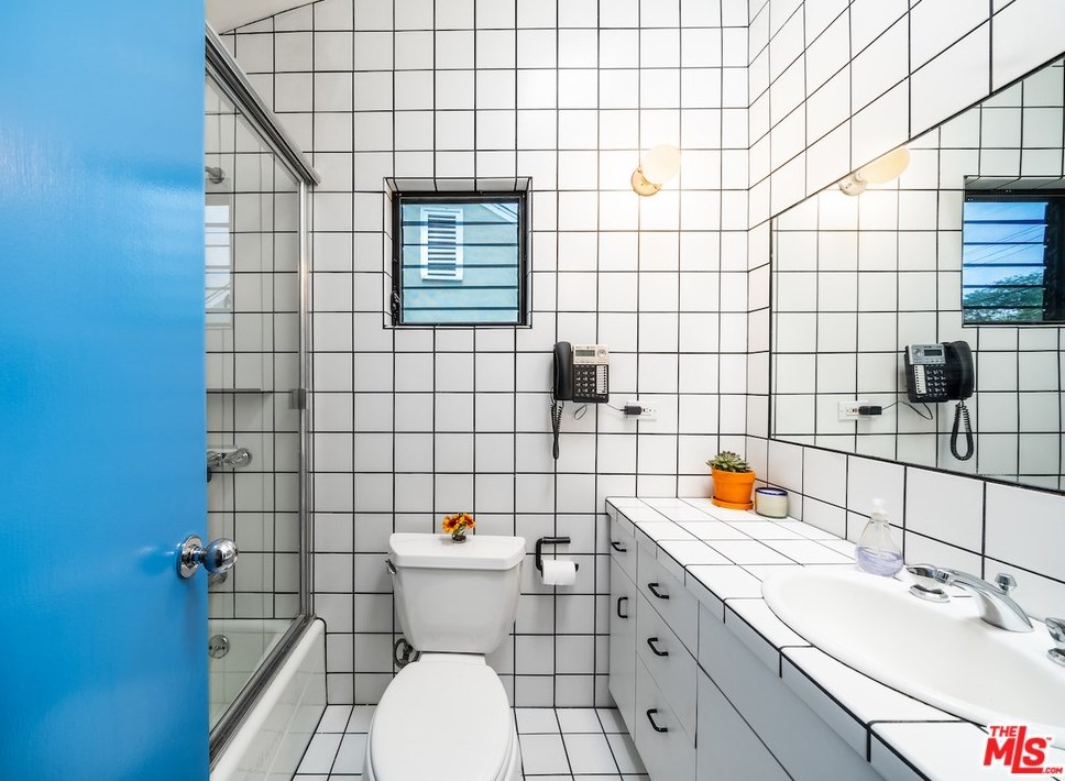 3963 Tivoli Ave, Los Angeles CA  90066-4109 exterior