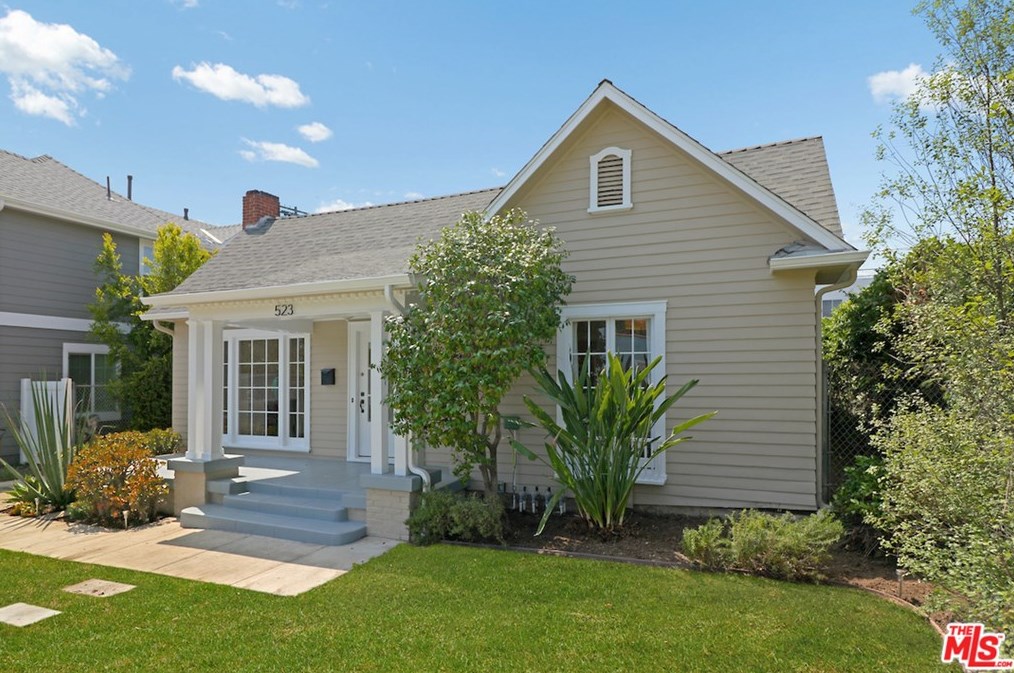 523 Gower St, Los Angeles CA  90004-1301 exterior