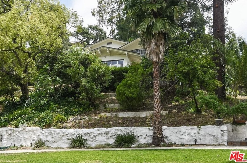 2200 Canyon Dr, Los Angeles CA  90068-2402 exterior