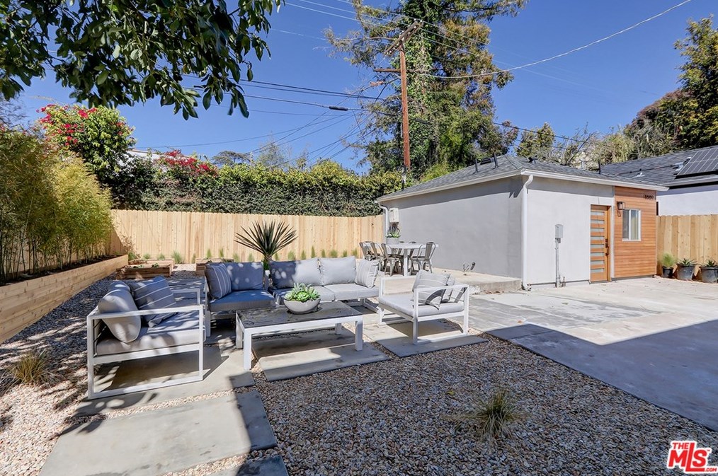 1445 Stanley Ave, Los Angeles CA  90036-4602 exterior