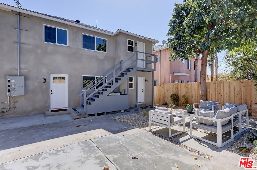 1445 Stanley Ave, Los Angeles CA  90036-4602 exterior