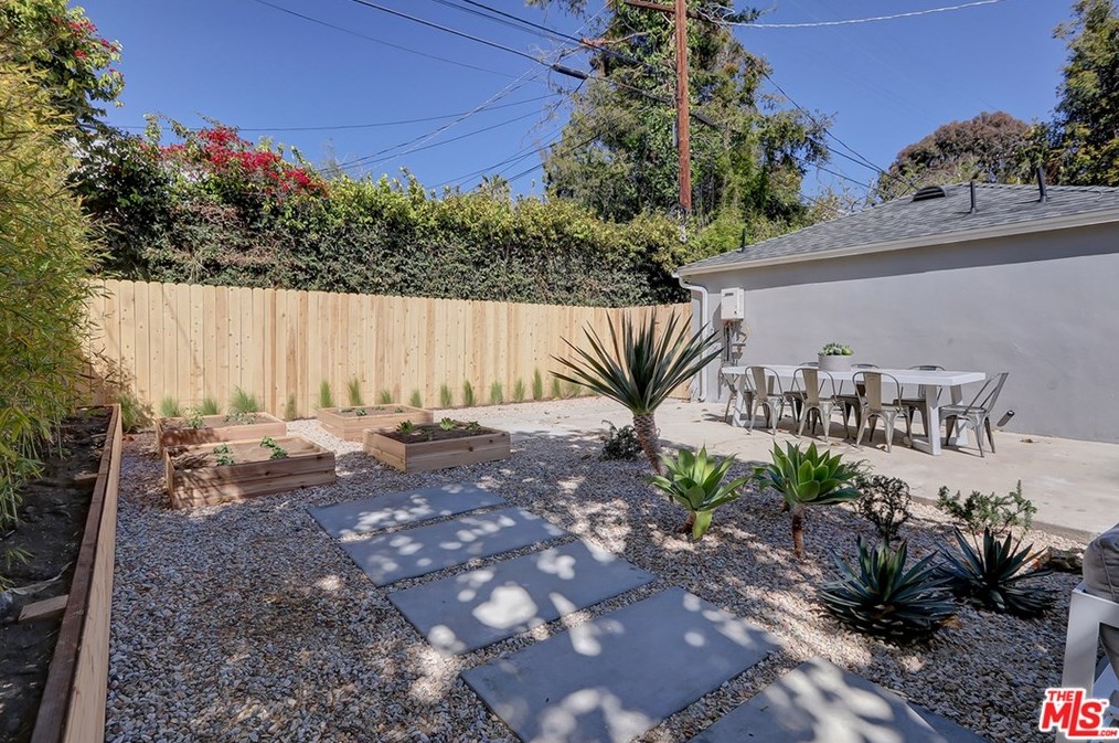 1445 Stanley Ave, Los Angeles CA  90036-4602 exterior