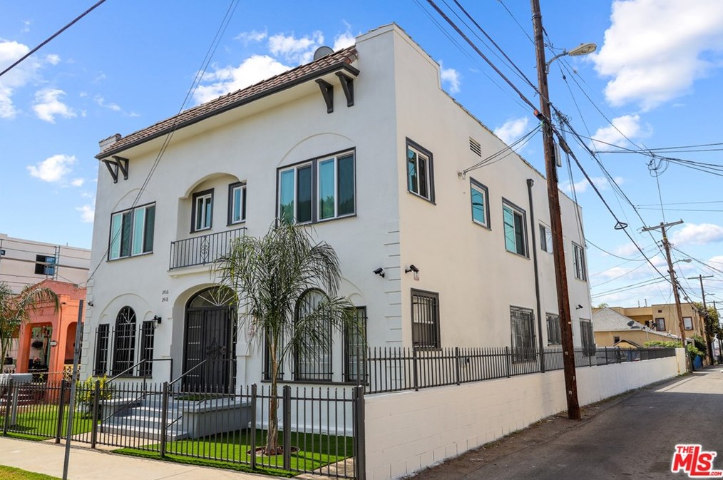 2416 Boulder St, Los Angeles CA  94513-1756 exterior