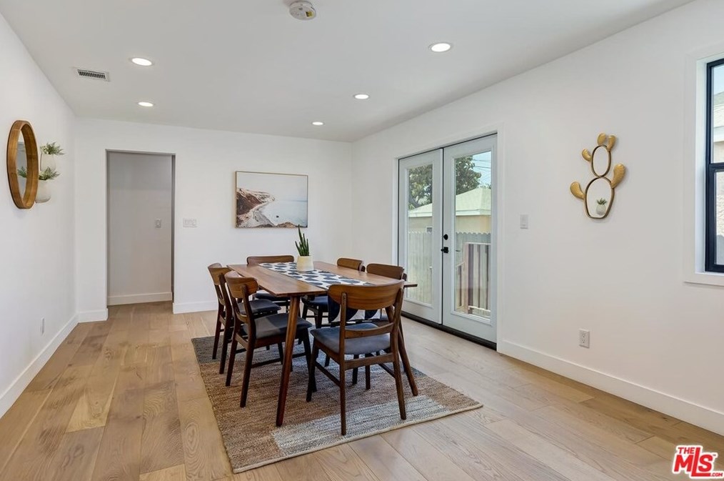 4237 Beethoven St, Los Angeles CA  90066-5705 exterior