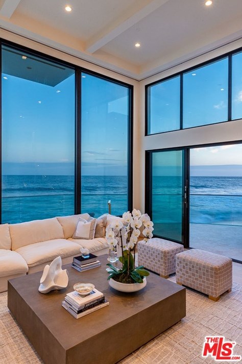 24146 Malibu Rd, Malibu CA  90265-4610 exterior