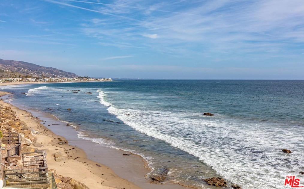24146 Malibu Rd, Malibu CA  90265-4610 exterior