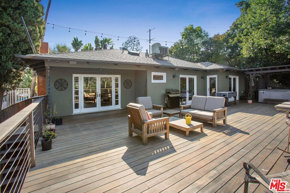 2177 Ridgemont Dr, Los Angeles CA  90046-1839 exterior