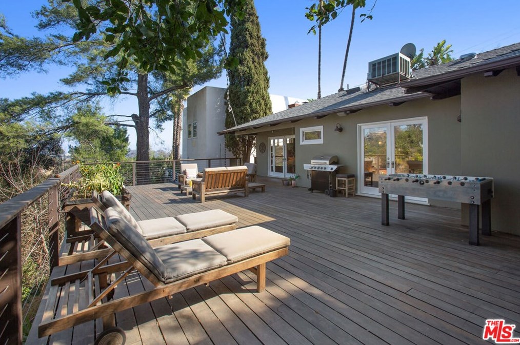 2177 Ridgemont Dr, Los Angeles CA  90046-1839 exterior