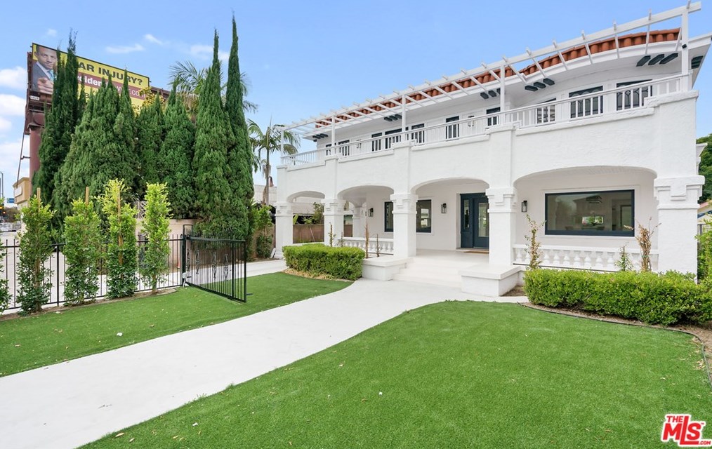 1853 Crenshaw Blvd, Los Angeles CA  90019-6039 exterior