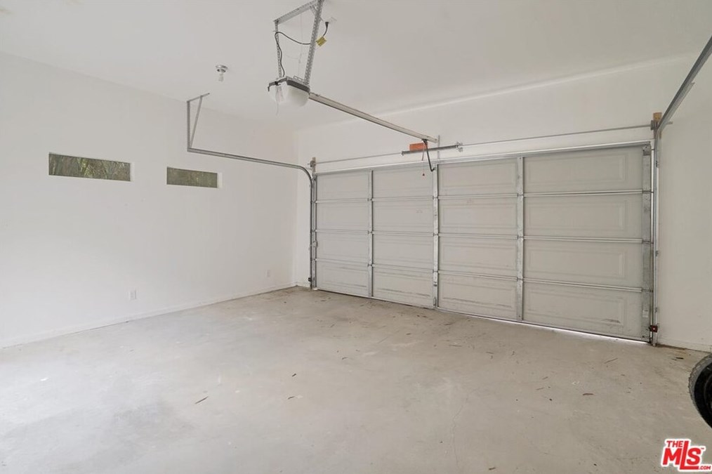 13257 Venice Blvd, Los Angeles CA  90066-3538 exterior