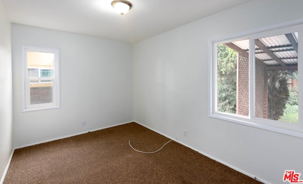 7645 Midfield Ave, Los Angeles CA  90045-3233 exterior