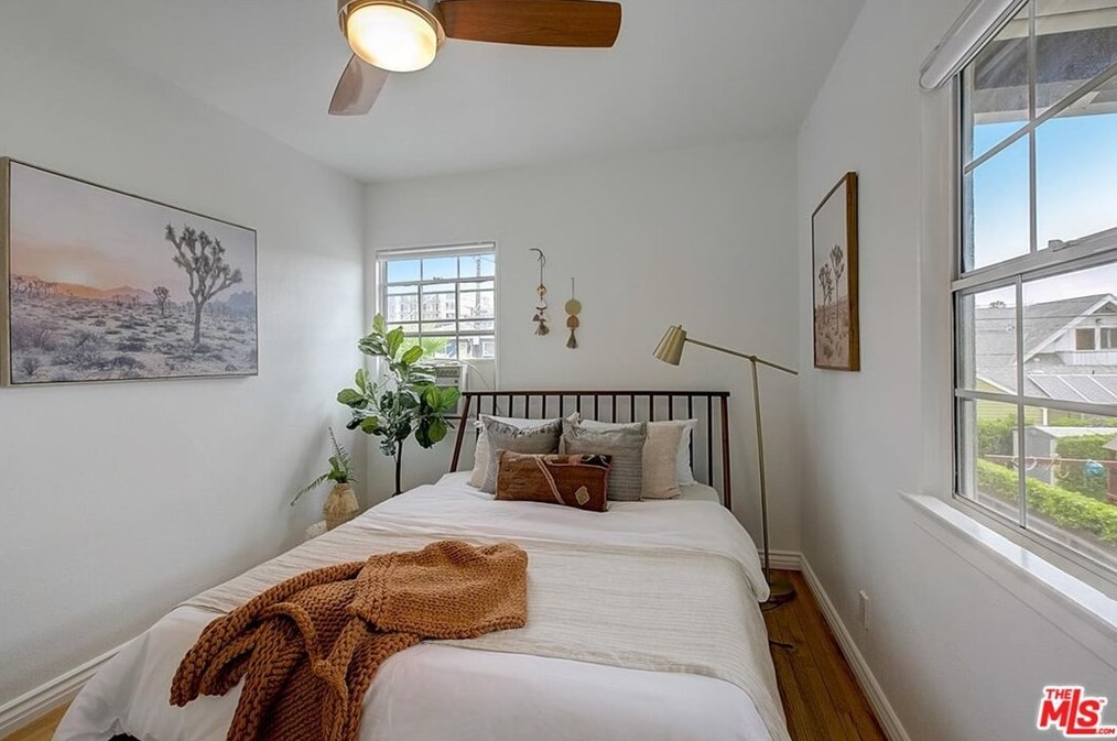 1438 Stanley Ave, Los Angeles CA  90019-3846 exterior