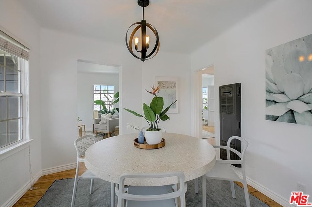 1438 Stanley Ave, Los Angeles CA  90019-3846 exterior